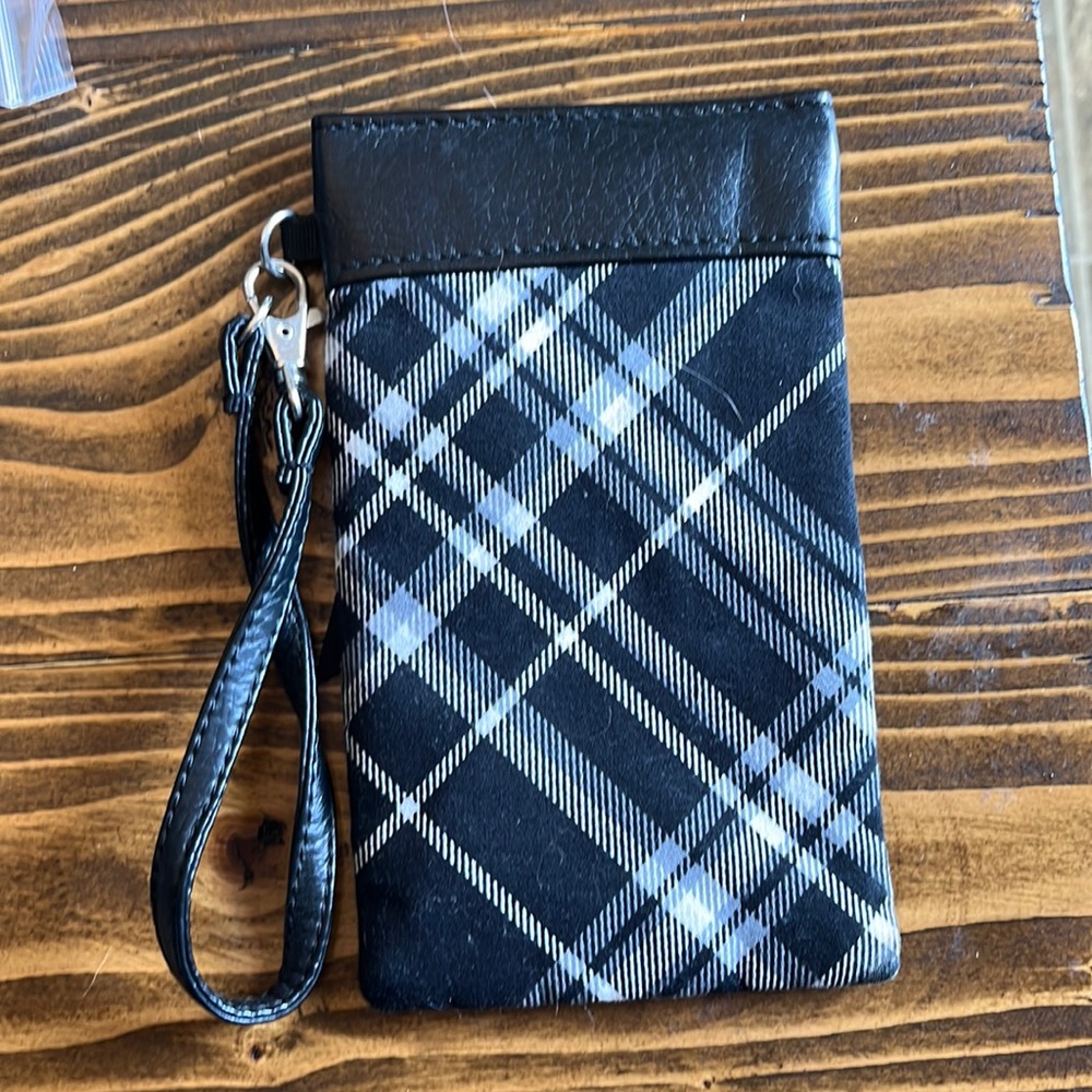 Thirty One Sunglass case